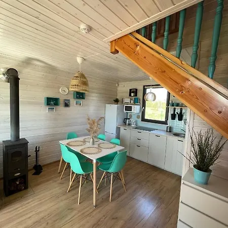 Oazalubiatowo Holiday home *